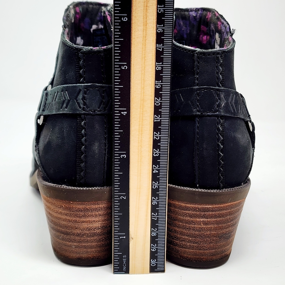 Teva Black Nubuck Ankle Boots Women’s 7 - Picture 9 of 9